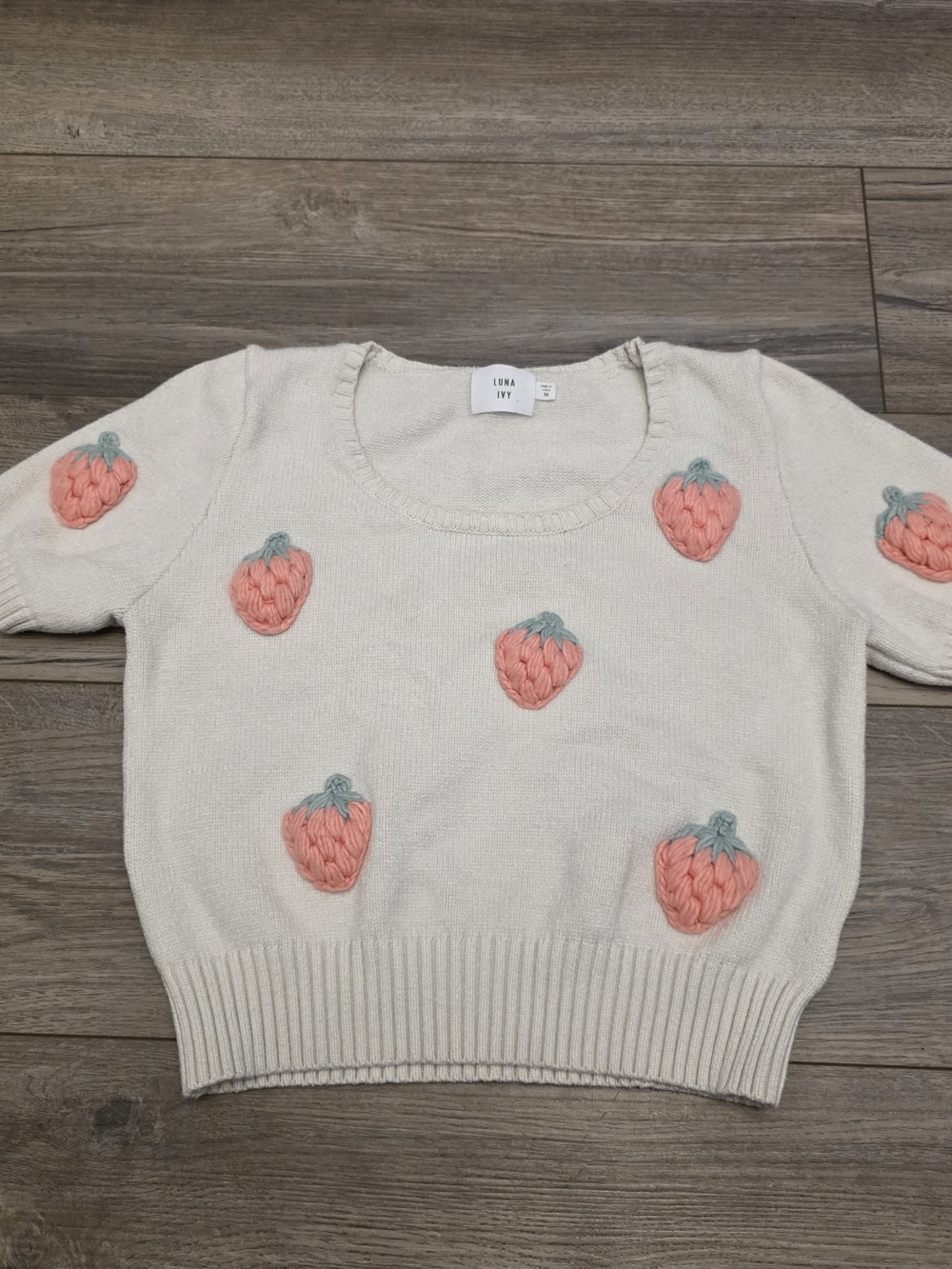 Sweater Luna Ivy Cream 3D Strawberry Applique Knit Cropped Sweater Medium